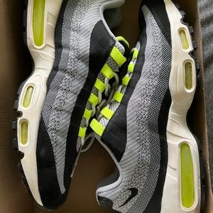 Used nike air max 95 size 11